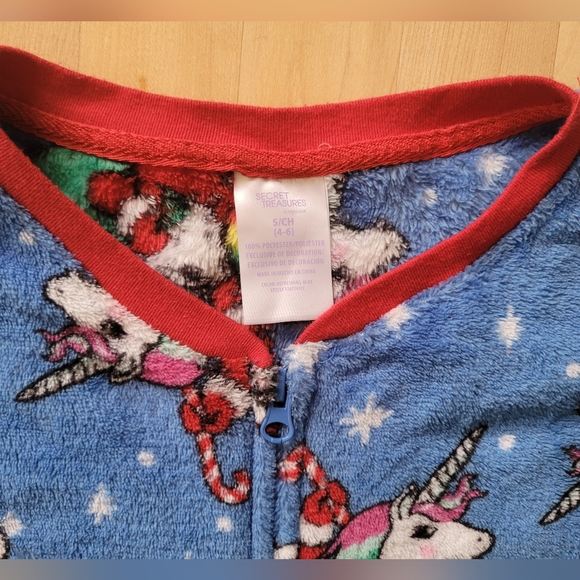 Secret Treasures Christmas One Piece Small/CH (4-6) Footed Pajamas Butt Flap - Picture 6 of 14